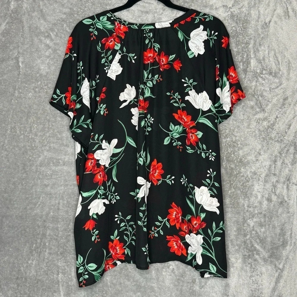 Old‎ Navy XXL 2X Shirt Top Black Floral Short Sleeve V Neck Casual Womens - Picture 4 of 6